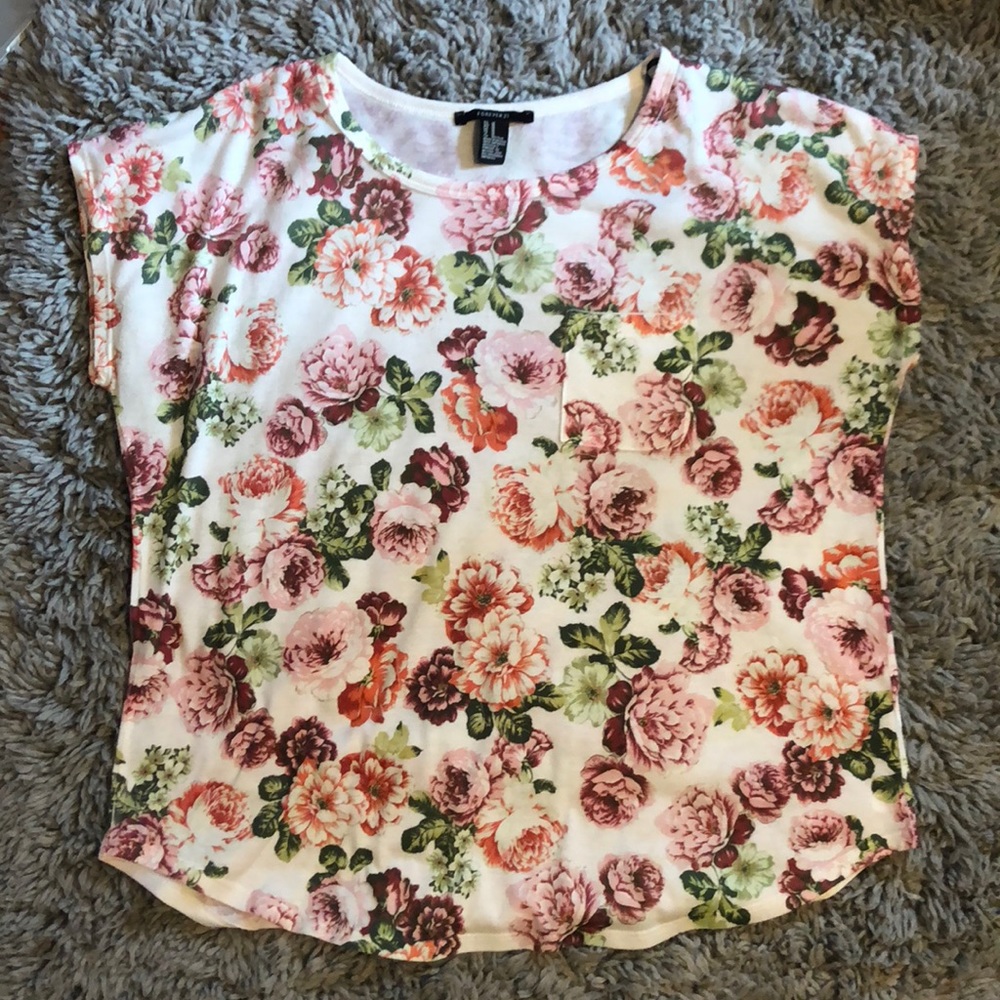 Forever 21 floral pocket tee